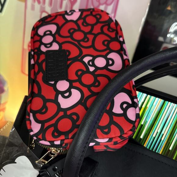 Sanrio Hello Kitty Tote Travel Weekender Luggage Bag Tag Bows Crossbody 3 Piece - Picture 11 of 16